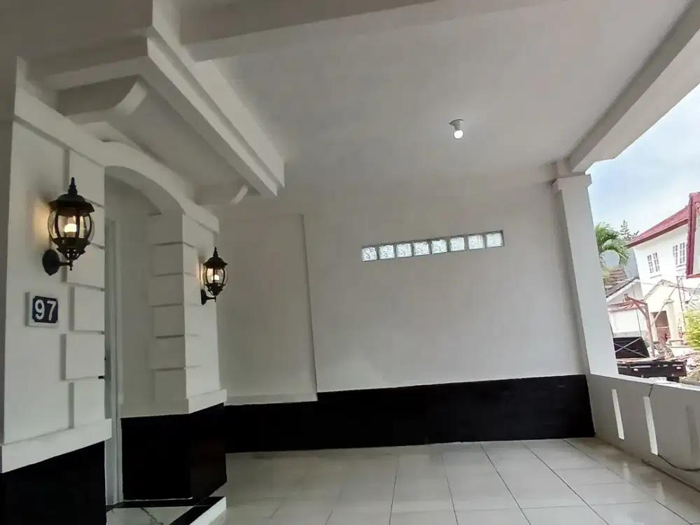 DIJUAL RUMAH 2 LANTAI HARGA MURAH ADA VIEW TERBAIK SENTUL CITY SSR785 A2 A1