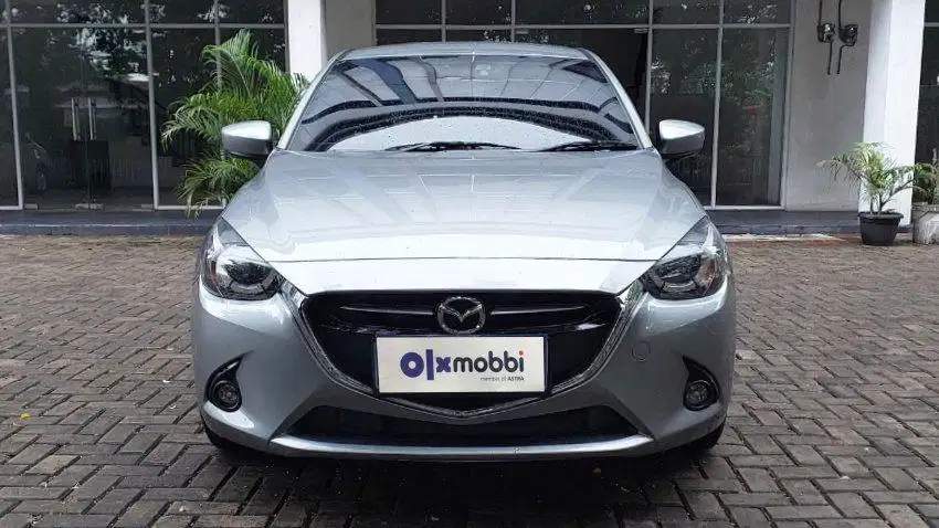 TDP 7,JT Mazda 2 1.5 GT Bensin-AT Silver 2015