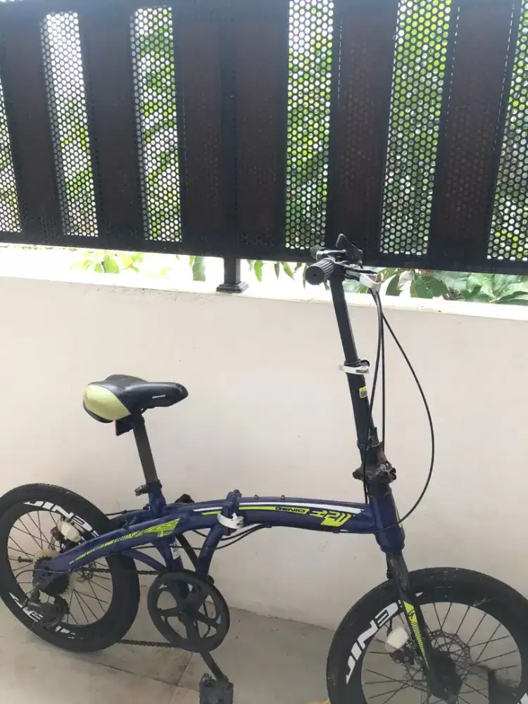 Sepeda lipat genio f-211