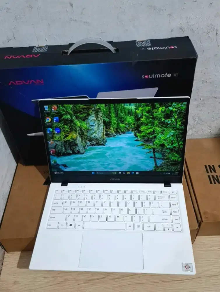 New Laptop Tahun 2025 Advan Soulmate Setara i3 gen 10
Ram 8 /128