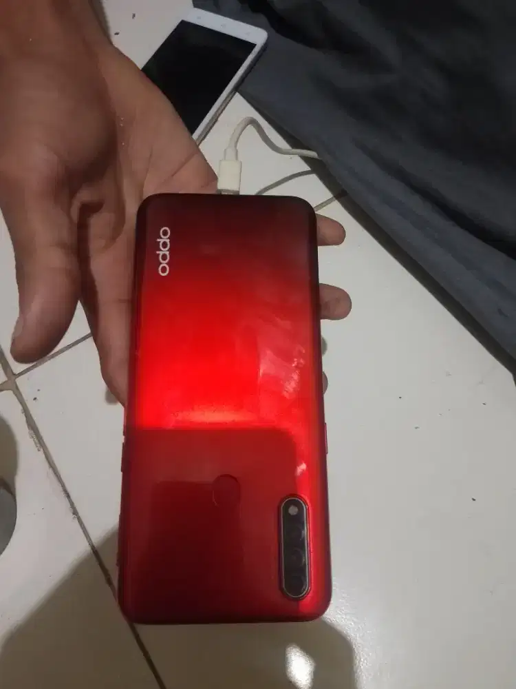 Oppo A31 batangan