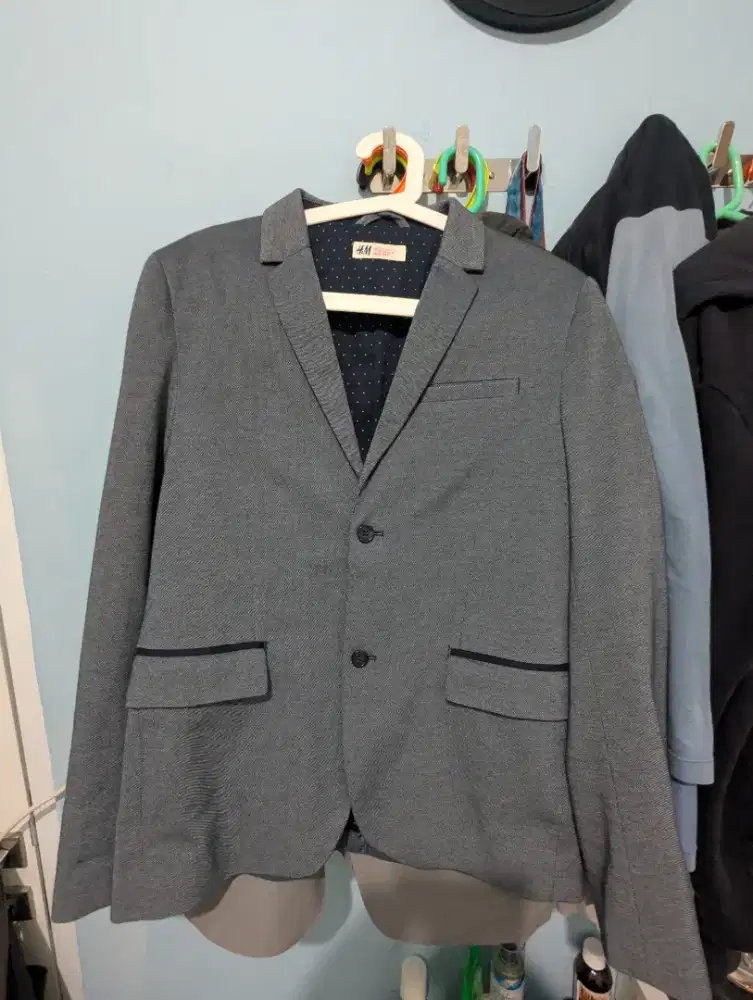 Jas Blazer Pria Navy H&M Original
Size Kids 170 ± Size S Dewasa