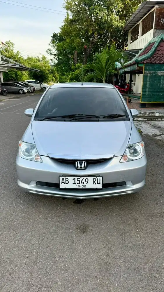 Honda City Idsi 2003 manual Istimewa