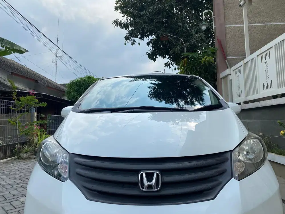 Honda Freed 2011 Bensin