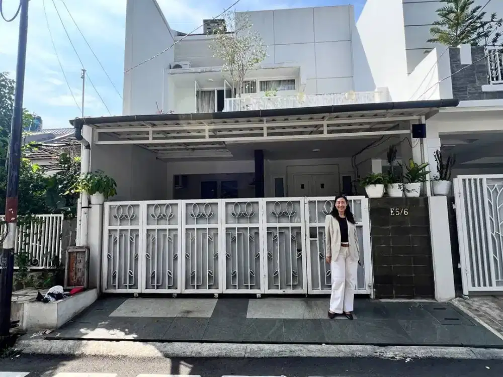 Dijual Rumah Modern Minimalis di Komplek Perumahan Pondok Kelapa Jakarta Timur