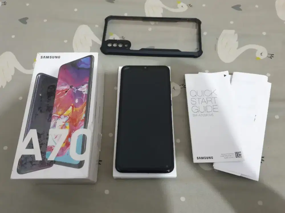 Samsung Galaxy A70 Black 8/128GB Lengkap Fullset