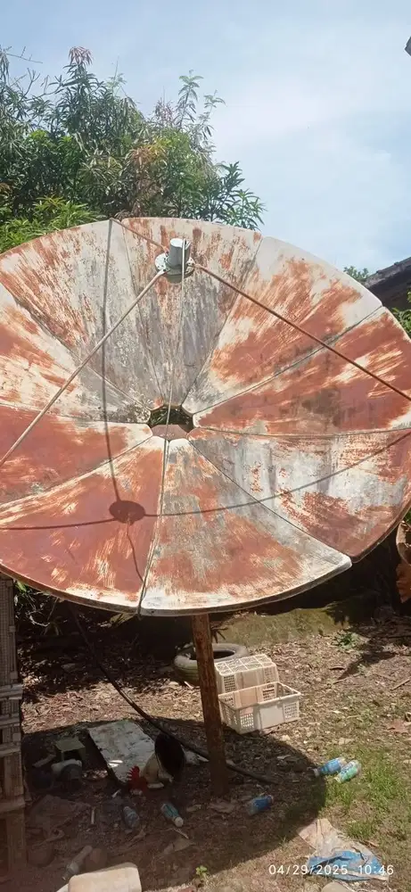 Parabola 8 Feet Solid bekas