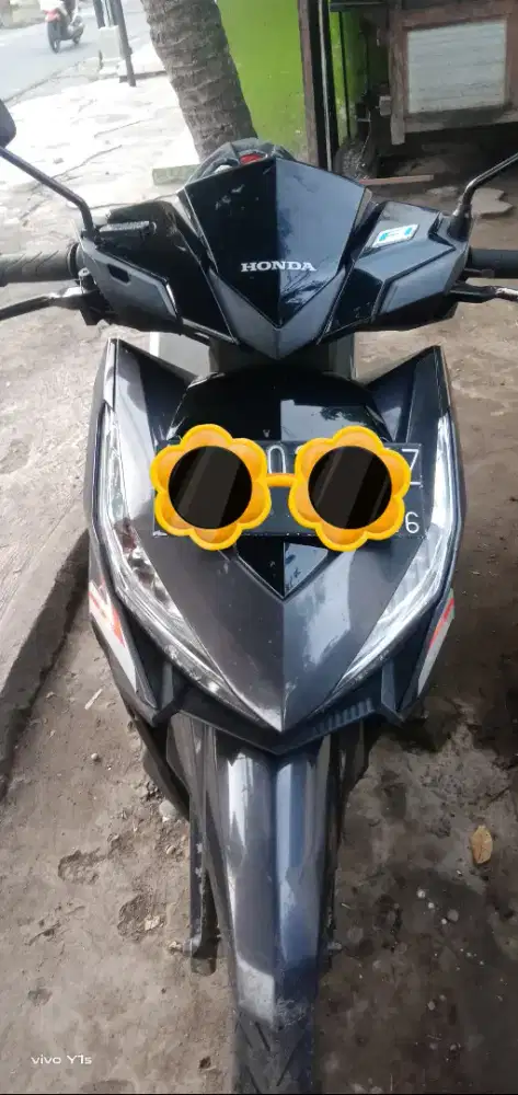 Dijual /tt dibawah nya