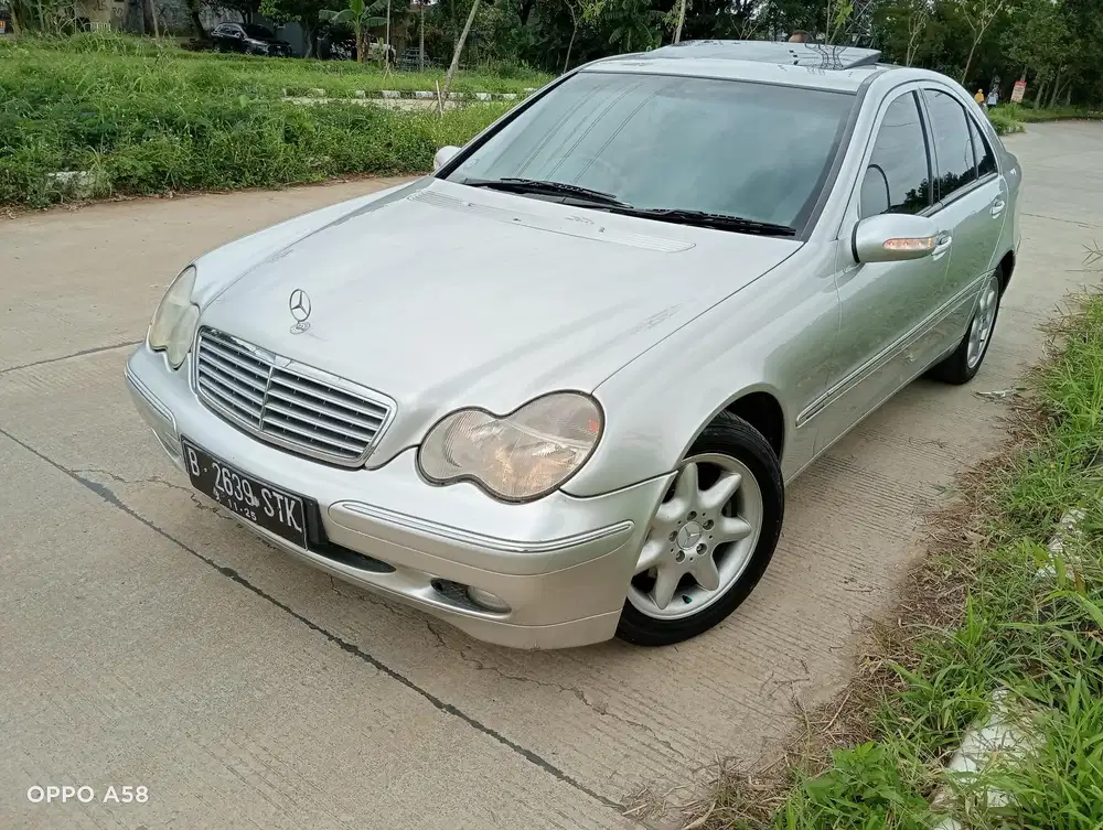 Mercedes-Benz C240 2001 Bensin