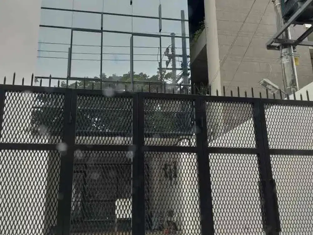 Disewakan Gedung Pusat Kota Surabaya