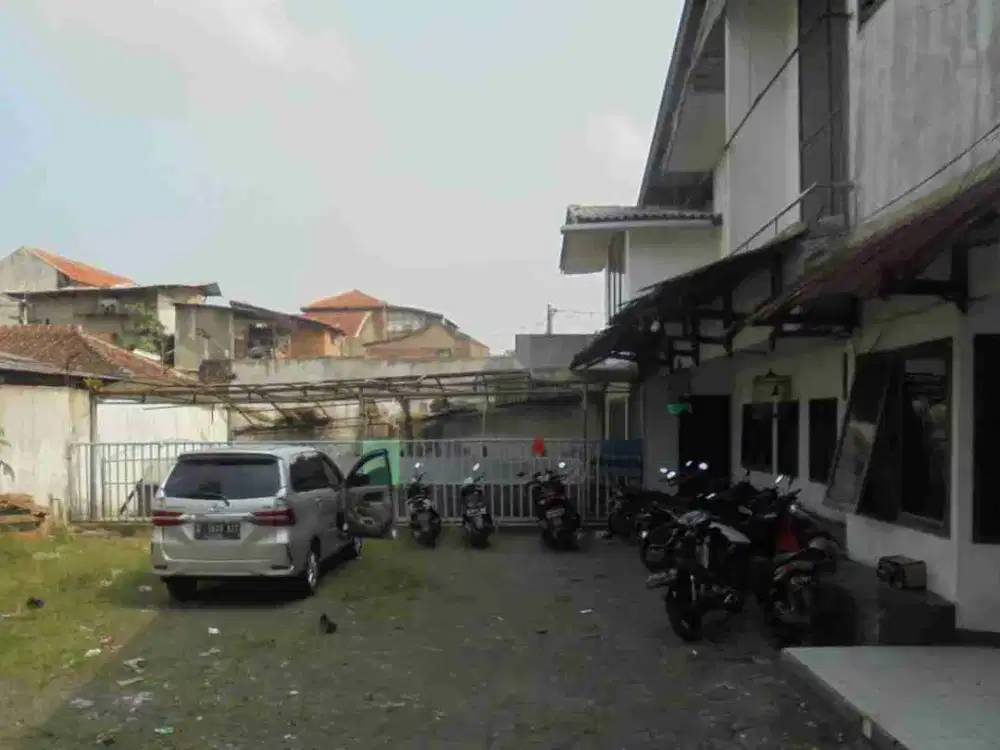 Gudang luas 4000m lebih di Cicukang