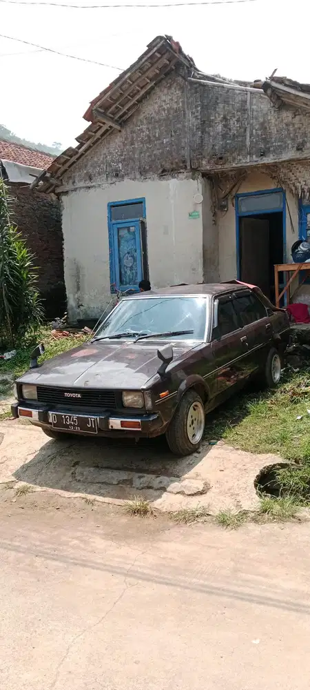 Toyota Corolla 1981 Bensin