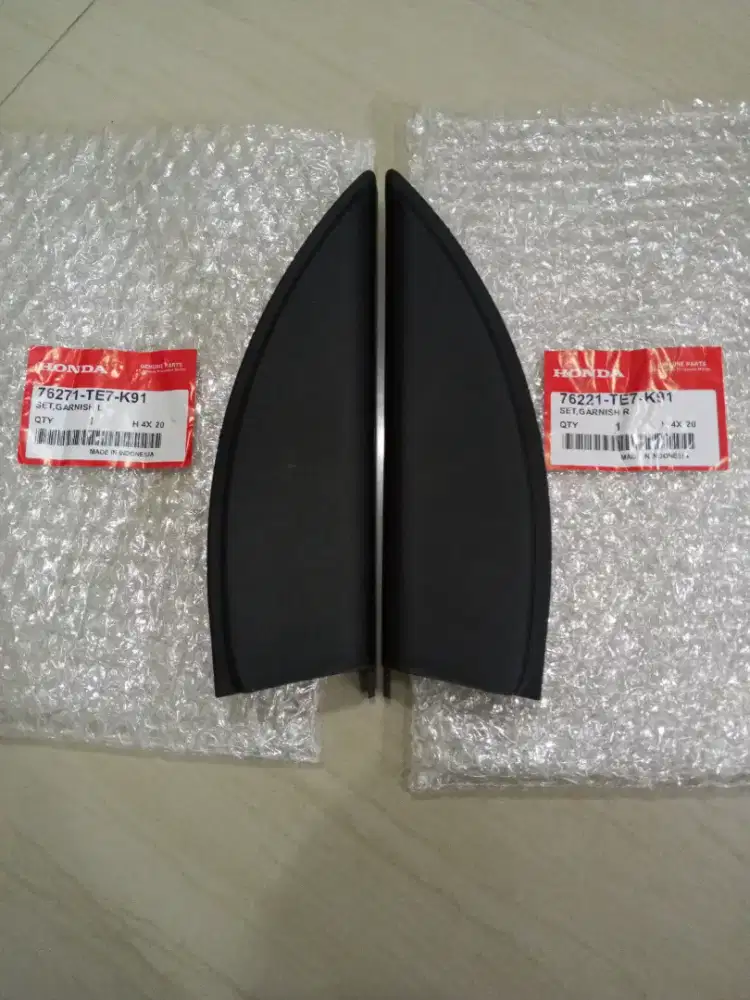 Garnish pintu depan Honda Brio/Mobilio