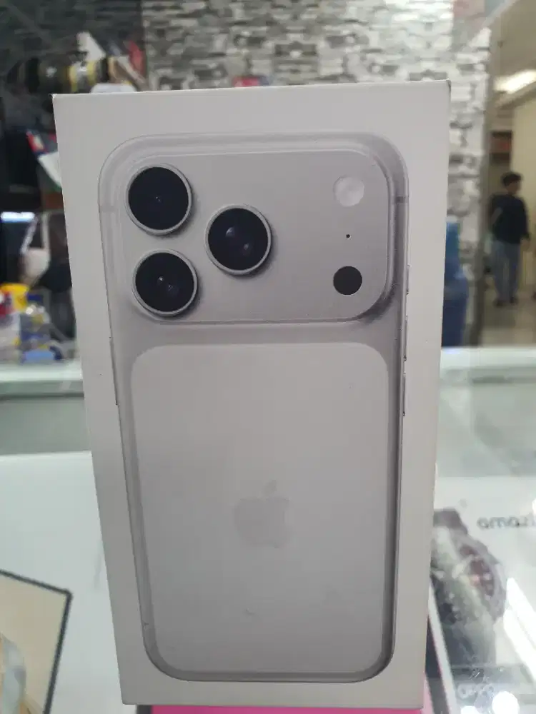 Iphone 17 pro 256gb silver garansi ibox 1 tahun