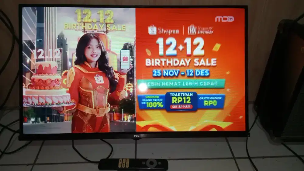 Tv LED tcl android digital 32inchi mulus
