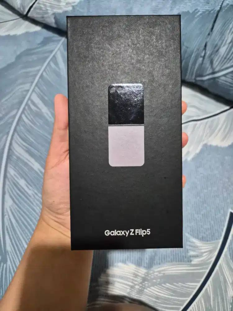 Galaxy Z Flip5 8/256 Lavender