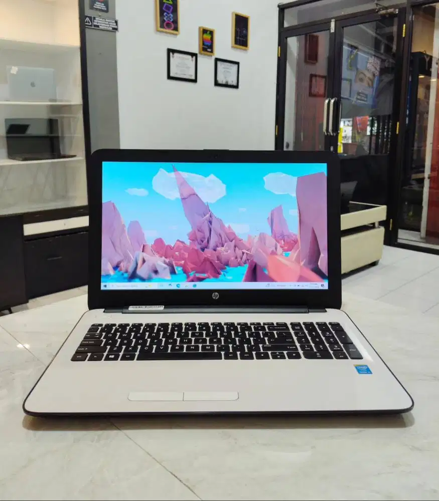 LAPTOP MURAH HP NoteBook 15 Intel Core i3-5805U RAM 4GB HDD 1TB