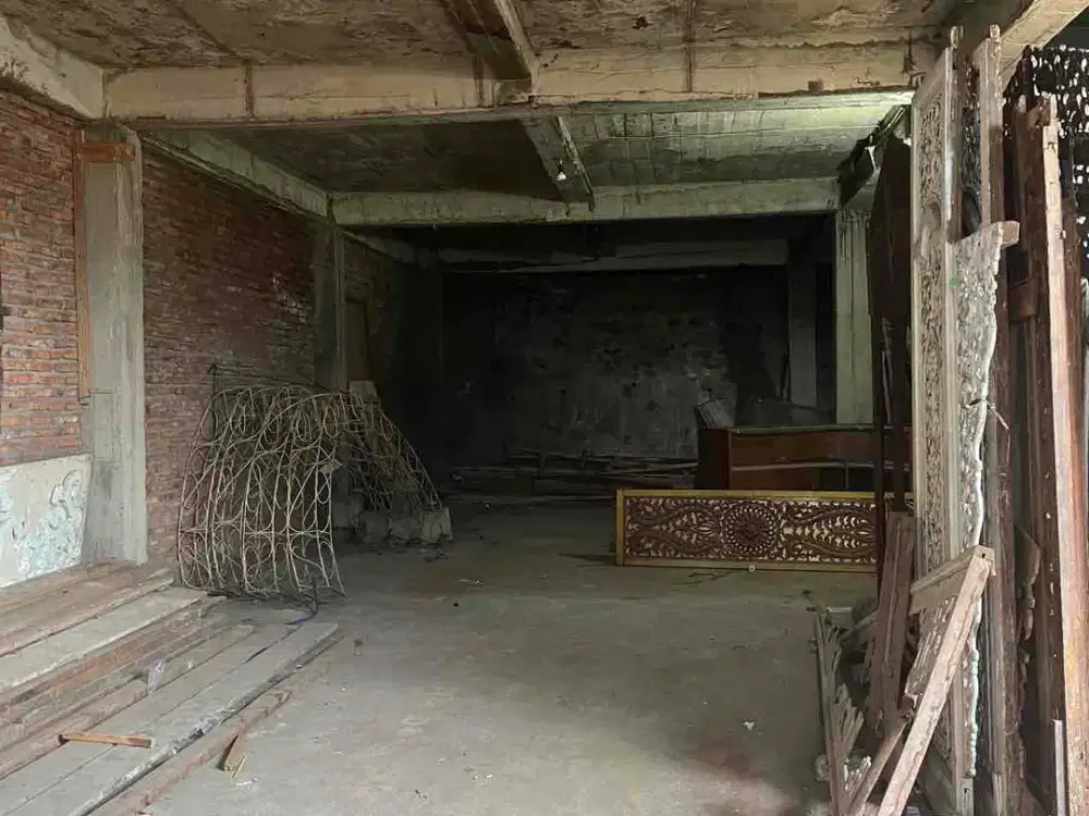 Jual Cepat Gudang 2 lantai Multifungsi di Candi Pawon