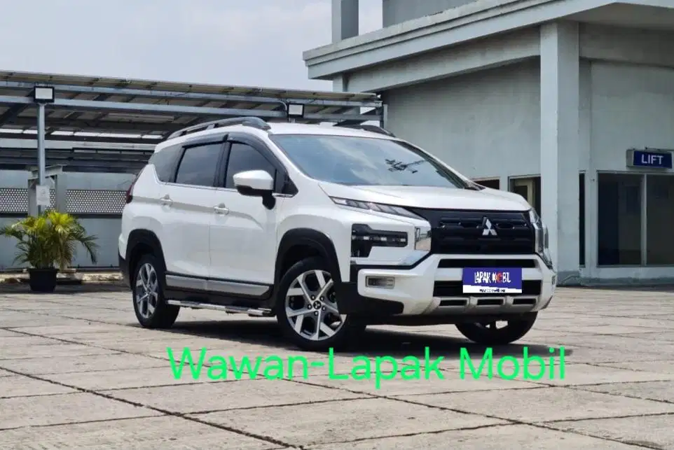 Mitsubishi Xpander Cross 1.5 Premium 2023 Km 41rb Tangan 1