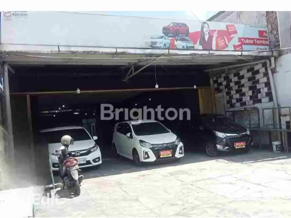 Disewakan ruang usaha ex showroom mobil strategis pinggir jalan utama Denpasar Utara