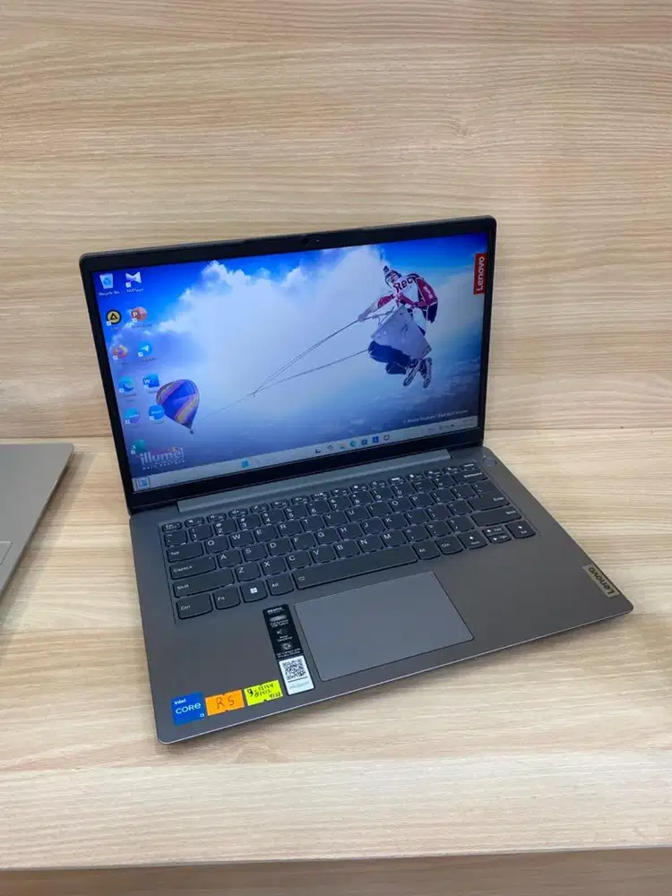 Laptop lenovo Ideapad slim 3 core i3-1215 Garsansi 17 bulan