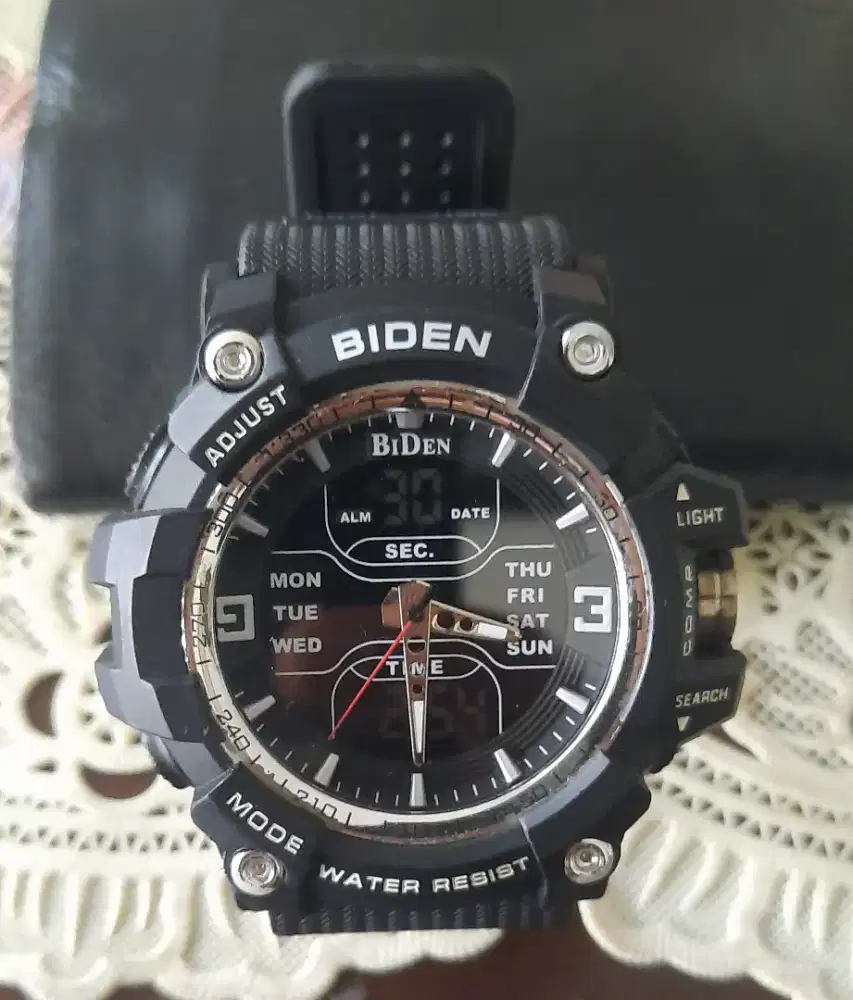 Jam Tangan Sport Biden RO13