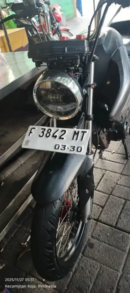 Honda mega pro custom