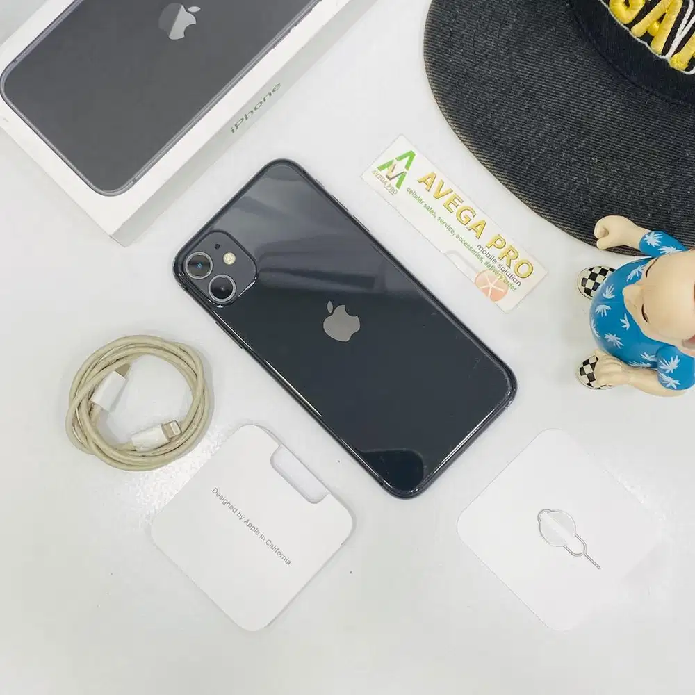 Second iPhone 11 128 gb space black garansi resmi indonesia