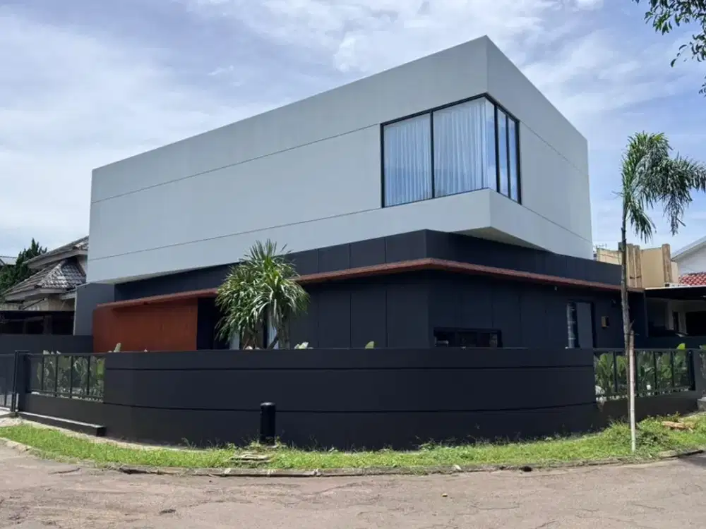 Dijual Rumah Brand New, Bangunan Mandiri di Kencana Loka Bsd. Full Furnish