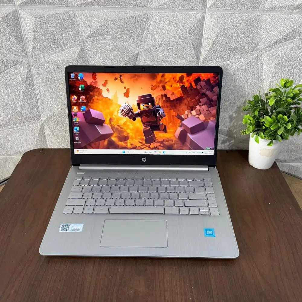 HP 14s-dq3111tu like new N4500 8gb/512gb