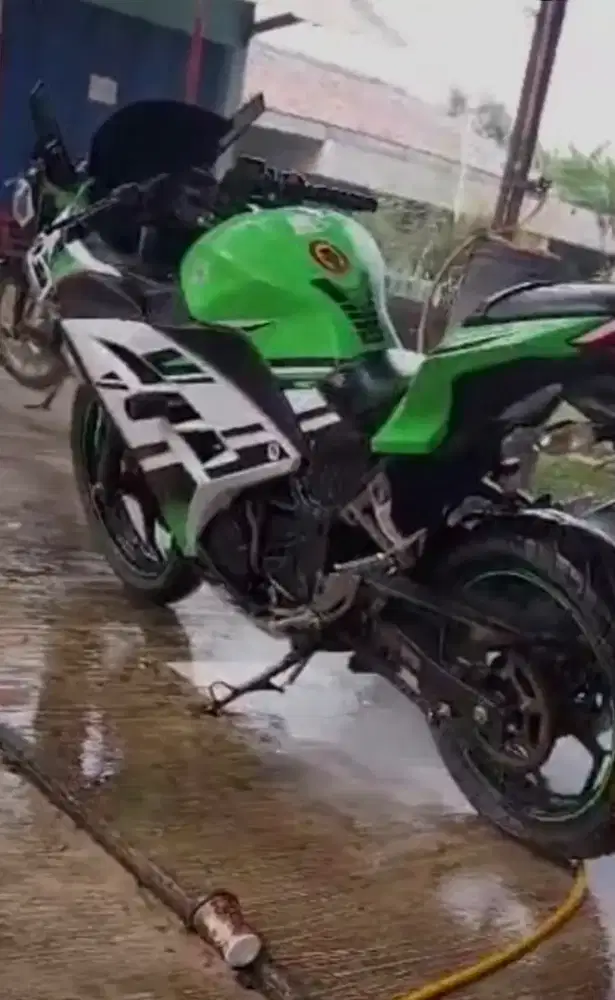 Jual cepet 33jt ninja 250 abs tipe paling top
