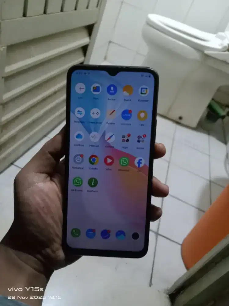 Vivi y33s Ram 8+4/128GB