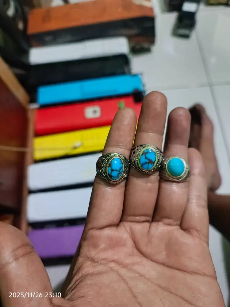 Bu,borongan pirus mesir dim kantoran