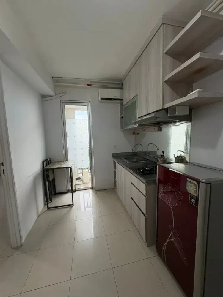 DISEWAKAN MURAH 1 KAMAR FURNIS DEKAT MALL SEBELAH BASSURA CITY