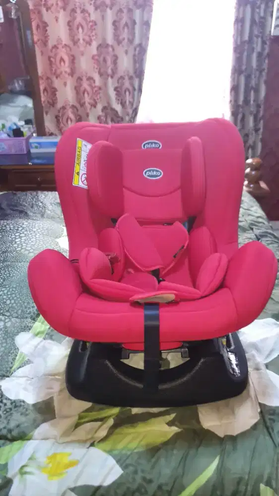 Car Seat Pliko Merah
