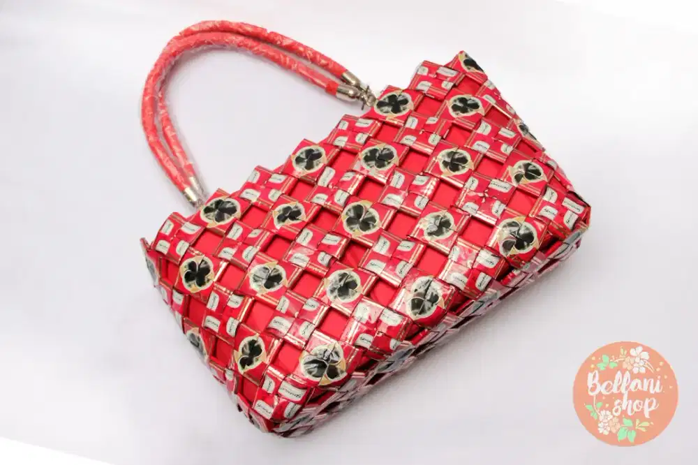 Tas Anyaman Premium dari Bungkus Kopi-Unik, Stylish, dan Eco-Friendly!