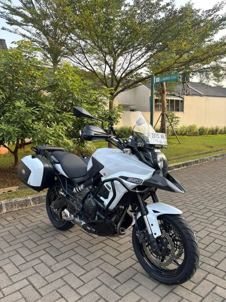 Kawasaki Versys 650 2013 White pajak panjang