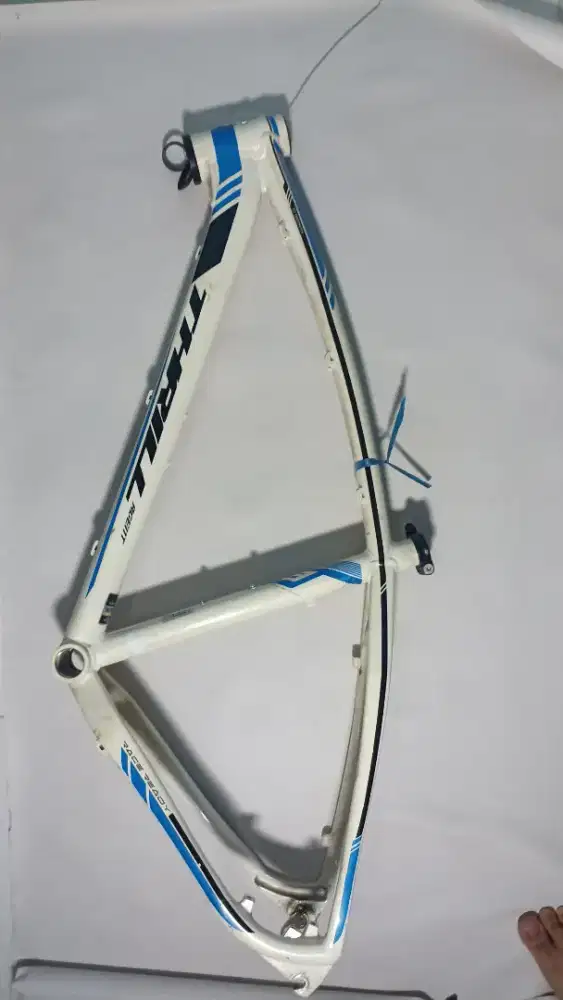 Frame thrill agent Xc 1
