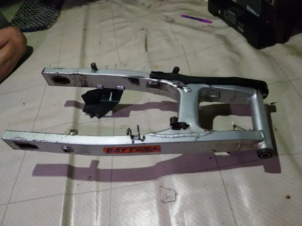 Swing arm ori crf 150L