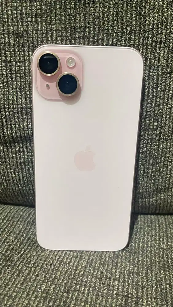 Iphone 15 plus pink 256 gb asli ibox