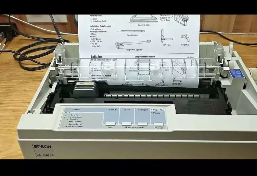 JUAL PRINTER EPSON DOT MATRIX LX 300+ll CONTINUOUS FORM DAN GARANSI.