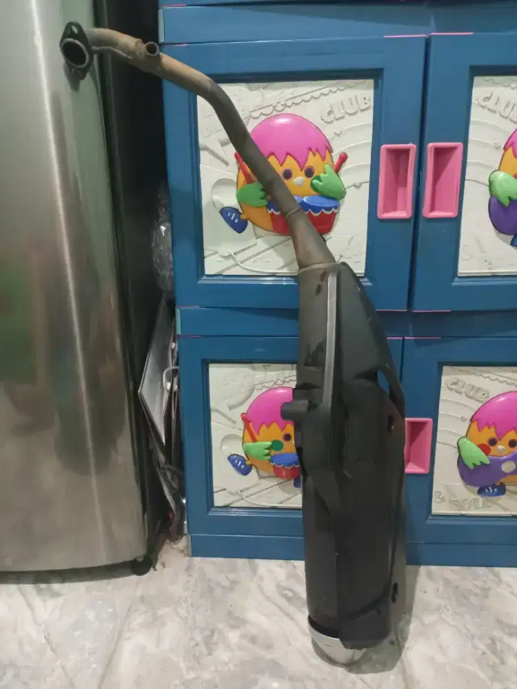 Knalpot standar vario 160 ori