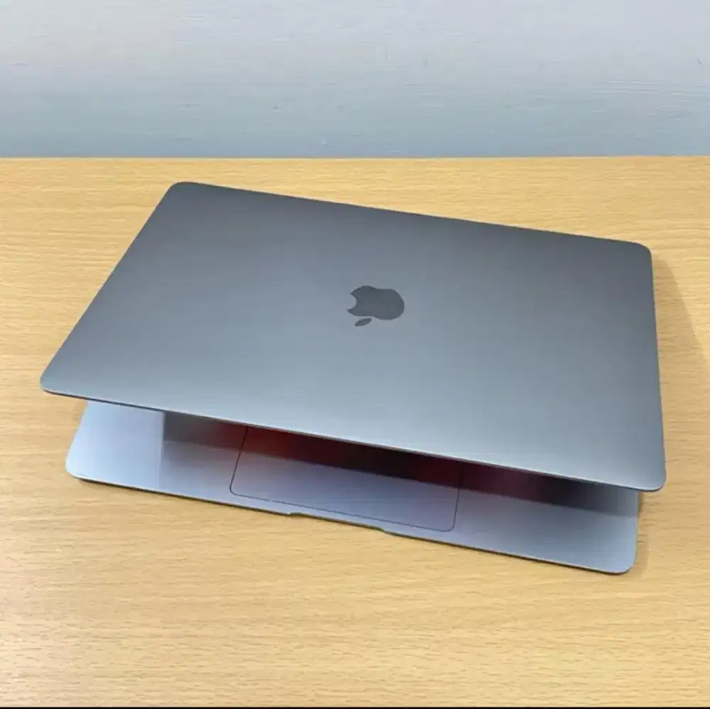 MacBook Air M1 8/128 GB Mulus