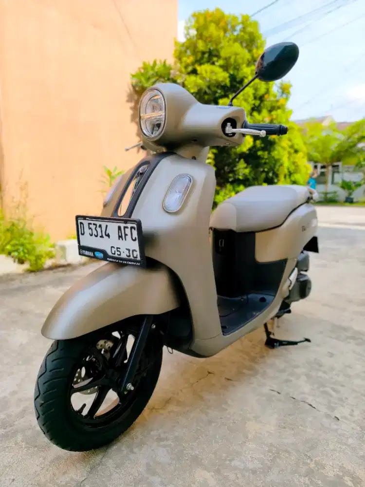 Yamaha Fazzio Lux Titan 2025