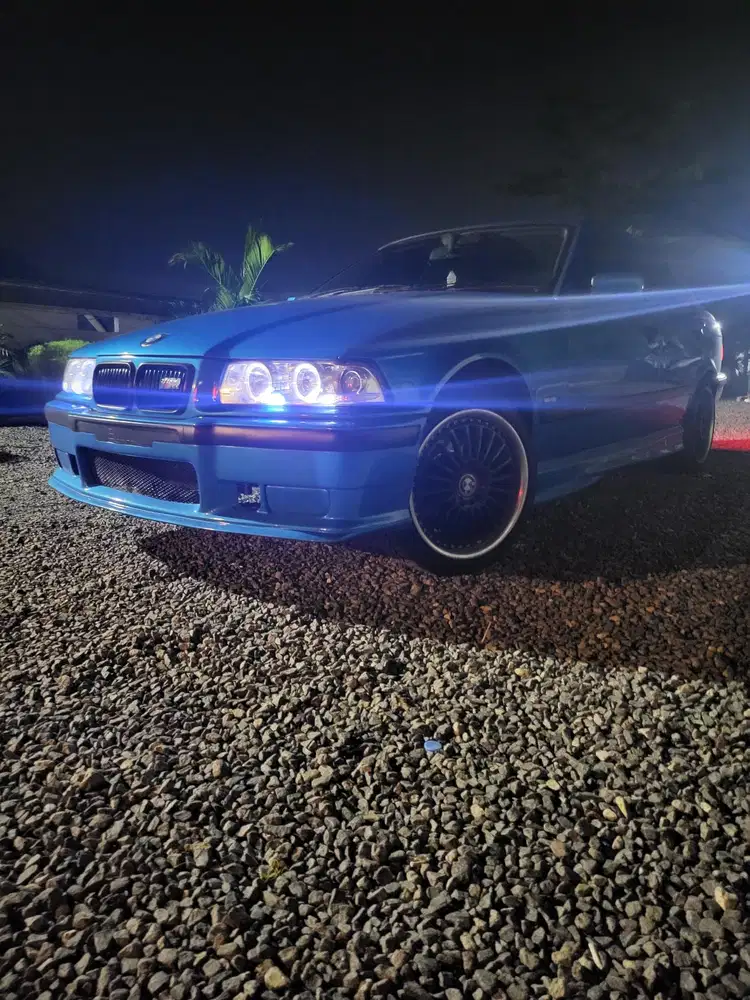 BMW 318i 1997 Bensin