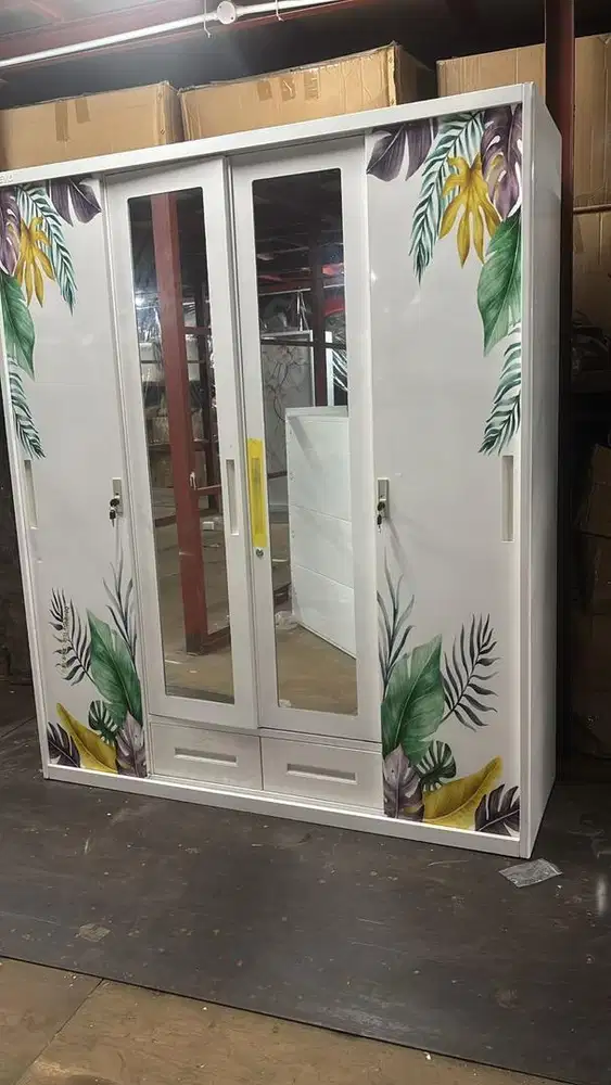 LEMARI PAKAIAN BESI 4 PINTU (SEMI SLIDING)