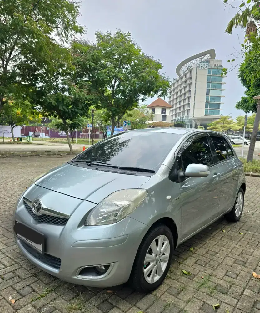 Toyota Yaris 2010 Bensin