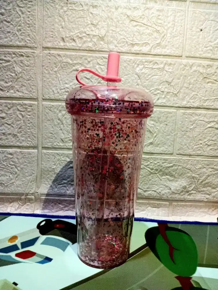 Tumbler minum aesthetic