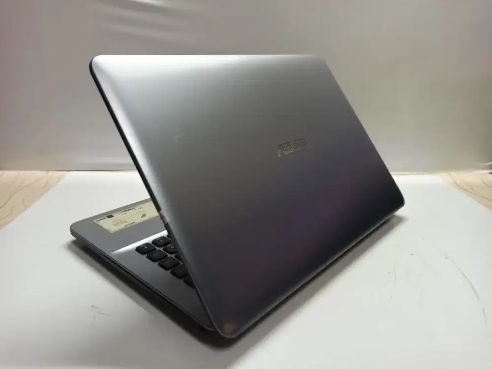 Laptop pelajar.. Asus Vivobook X441MA Celeron N4000 /4GB /1TB