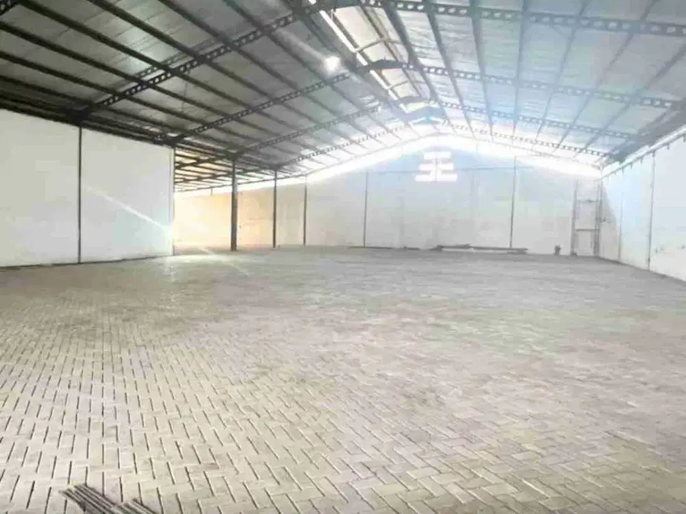 Dijual/ Disewakan Gudang Di SuriMulia Margomulyo Bebas Banjir